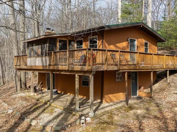 419 Wintun Ct, Sugar Grove, OH 43155