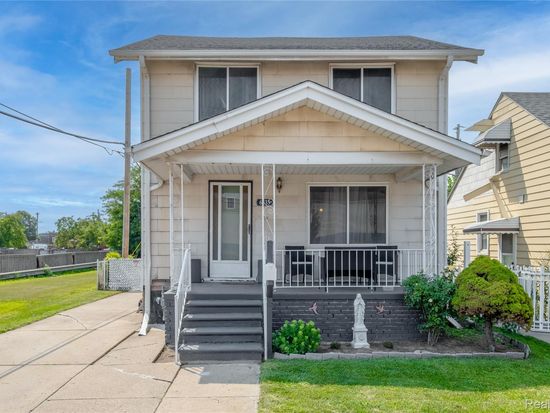 6533 Kingsley St, Dearborn, MI 48126