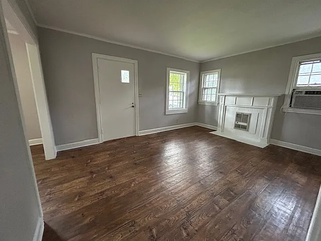 203 Short Brown St — Photo 6