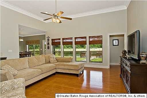 4th image of 13843 Creekstone Dr