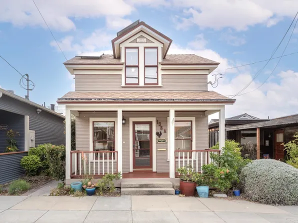 138 17th St #A-b, Pacific Grove, CA 93950