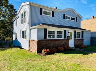 26 Hillside Ave, Middleboro, MA 02346