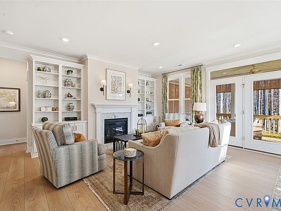 3rd image of 19000 Palisades Rdg