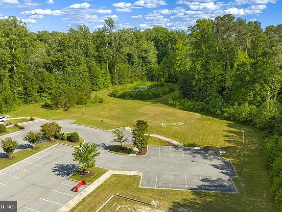 4th image of 6504 Deer Pointe Dr