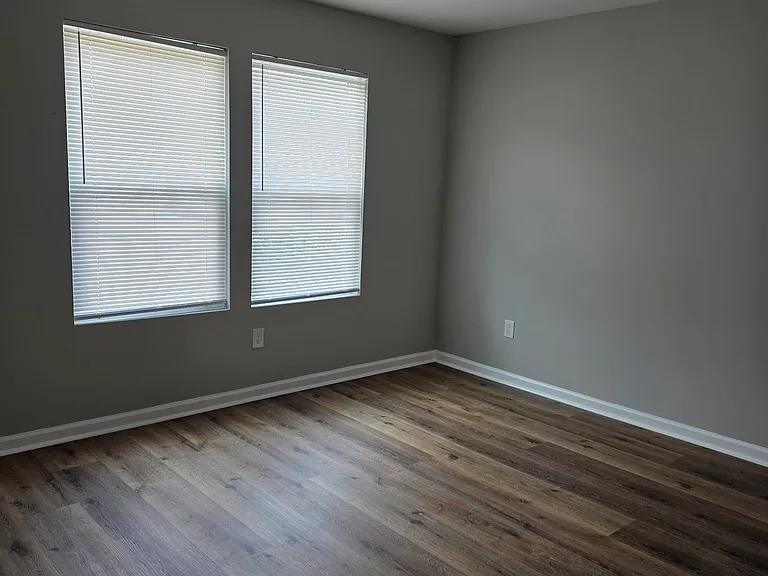 697 Armitage Way — Photo 28