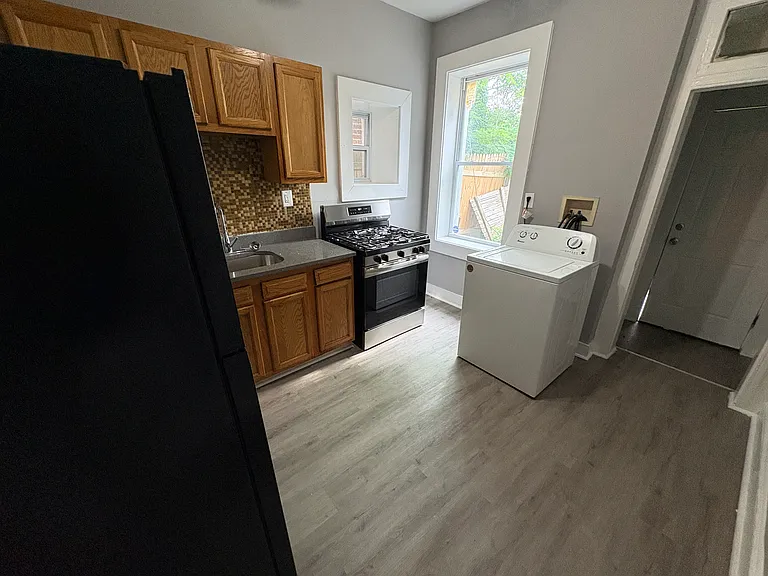 1711 Ashburton St — Photo 19