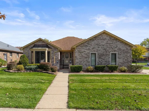 35616 Wellston Ave, Sterling Heights, MI 48312
