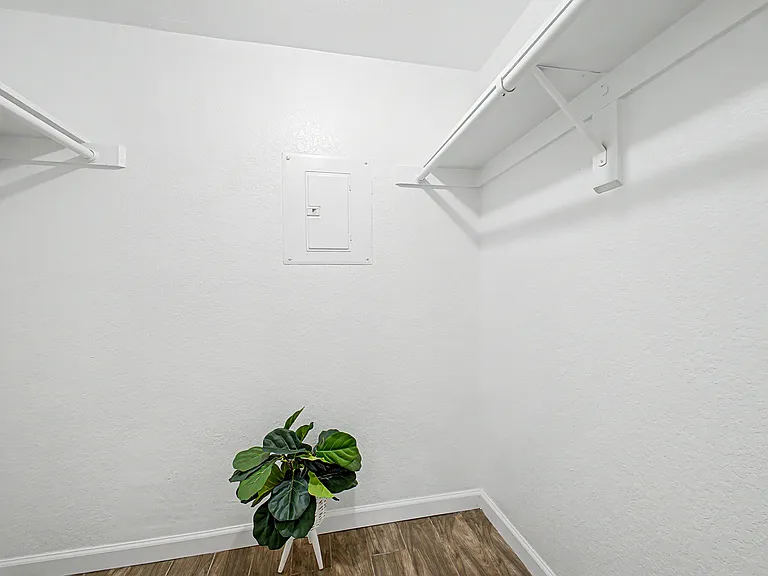 510 W University Dr #102 — Photo 10