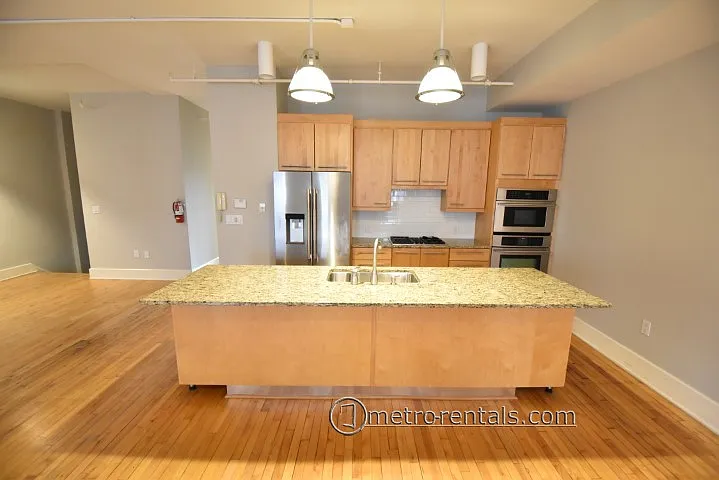 32 Warren St — Photo 5