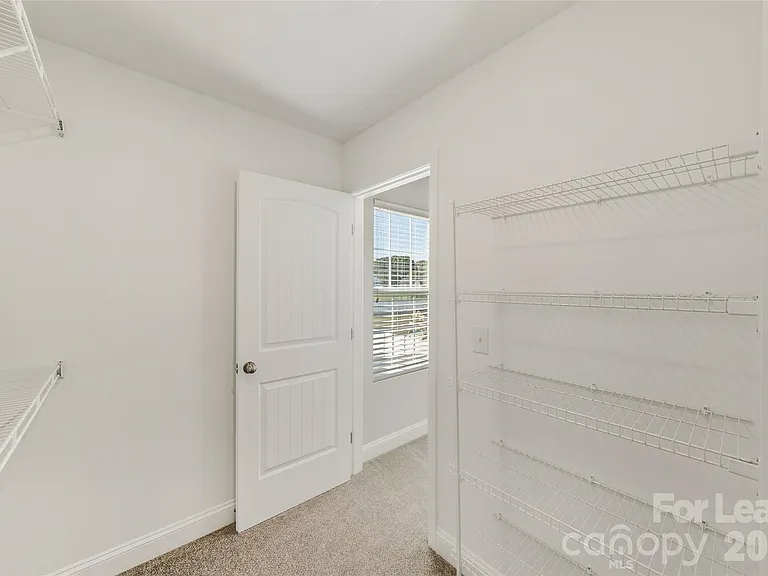 11507 Valley Oaks Ln — Photo 37