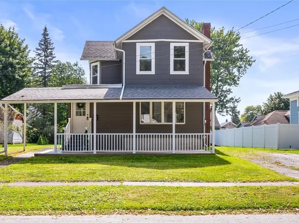 221 Highland Ave, Medina, NY 14103