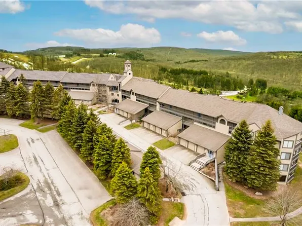 E26 Stoneridge Dr #E26, Champion, PA 15622