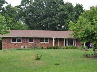 3820 Skyland Dr, Kingsport, TN 37664