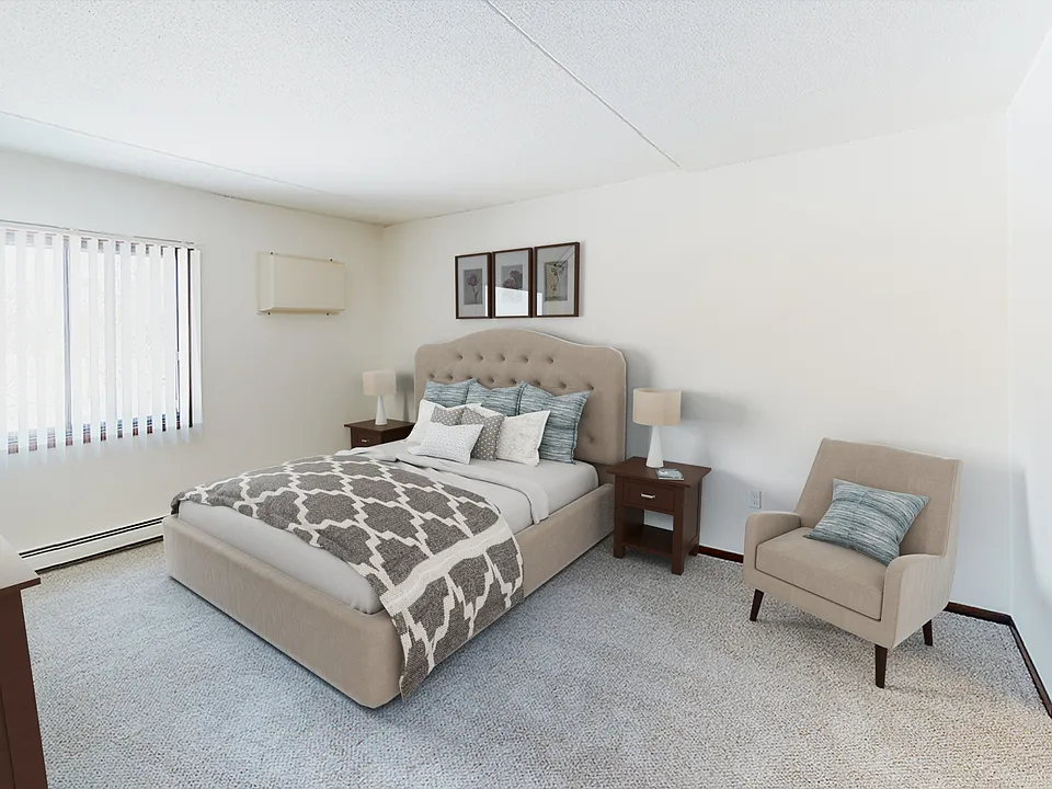 555 - 1,250 square feet of living space