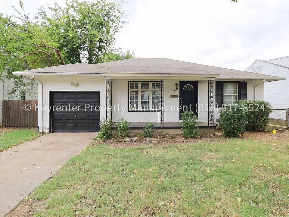2829 E 1st Pl