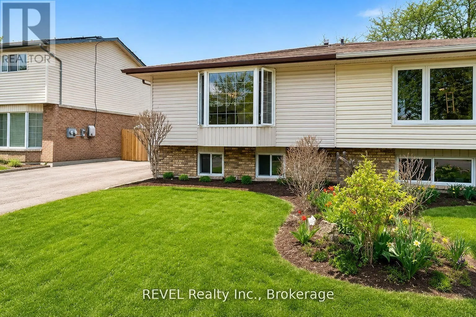 2 bed, $2,150 — Photo 1