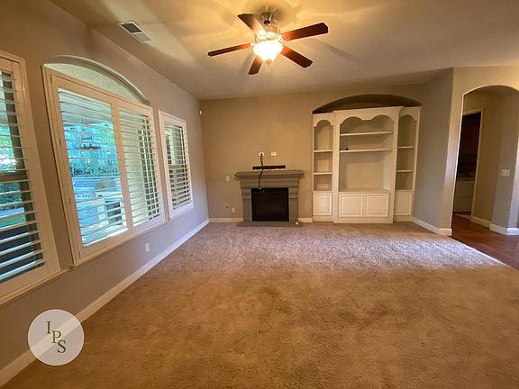 3rd image of 1396 E Via Marbella Dr