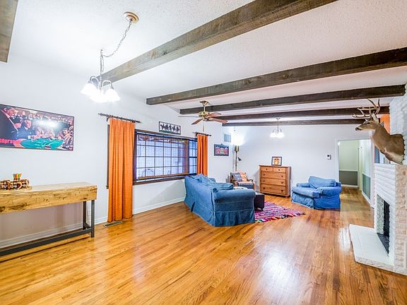 4th image of 2126 W 3rd Ave