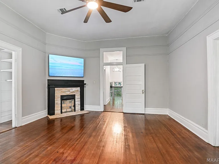 264 E Fairview Ave — Photo 33