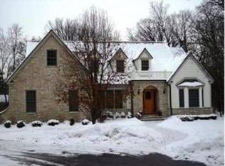 1411 W Everett Rd, Lake Forest, IL 60045