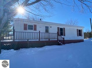 190 Autumn Rd, Cadillac, MI 49601