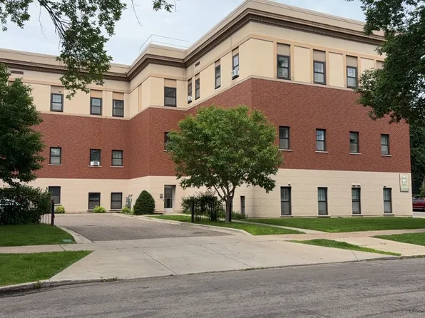 623 Laurel Ave #2A, Saint Paul, MN 55104