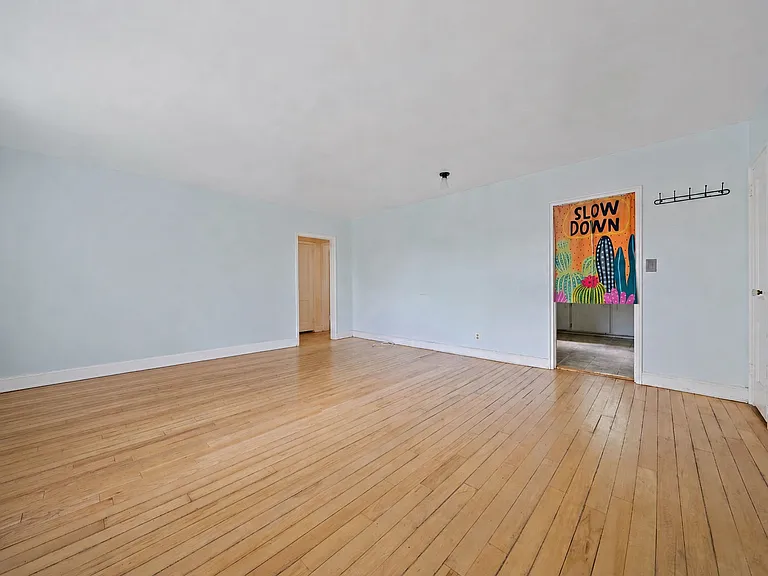 5 Dexter St #4 — Photo 2