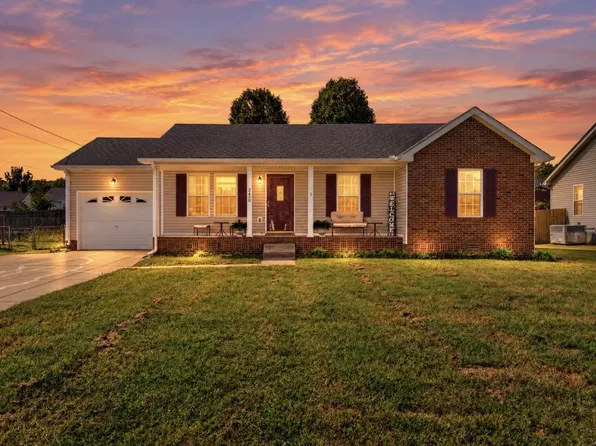 3458 Kingfisher Dr, Clarksville, TN 37042
