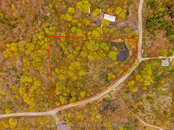 3rd image of 1147A Cronk Rd