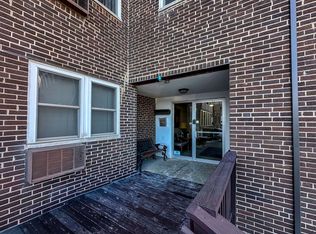 1333 W Touhy Ave APT 307, Park Ridge, IL 60068
