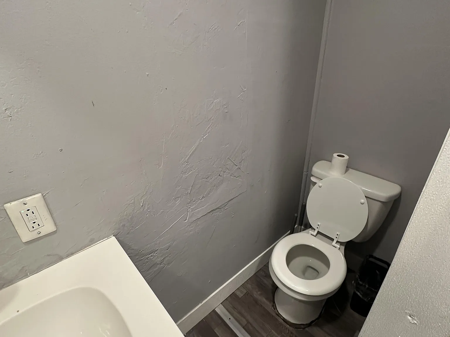 4 bed, 2.0 bath, 1500 sqft, $910 — Photo 3