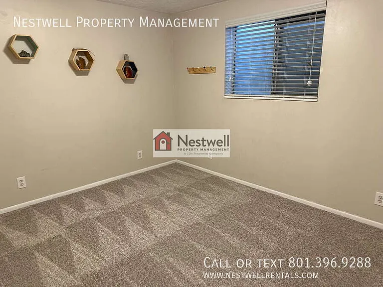 1236 E Cedar Ridge Rd — Photo 23