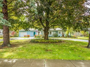 1489 Latta Rd, Rochester, NY 14612