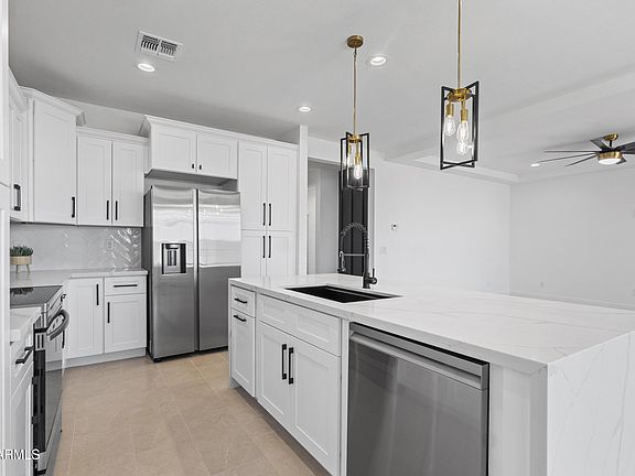 5th image of 9494 W SWANSEA Drive