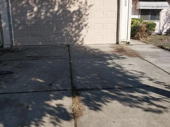 9022 Lansdowne Dr, Stockton, CA 95210