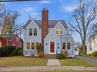 36 Garland St, Springfield, MA 01118