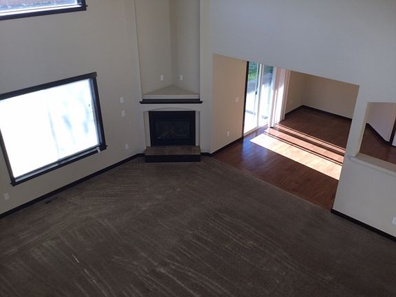 5th image of 7226 288th St NW