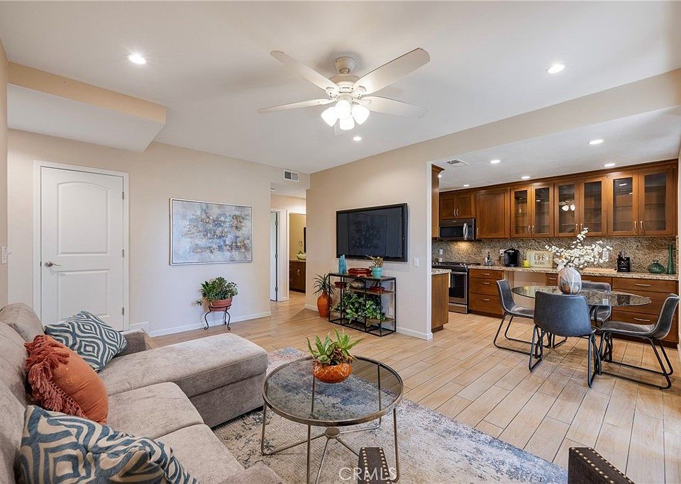 1st image of 620 N Brea Blvd APT 59