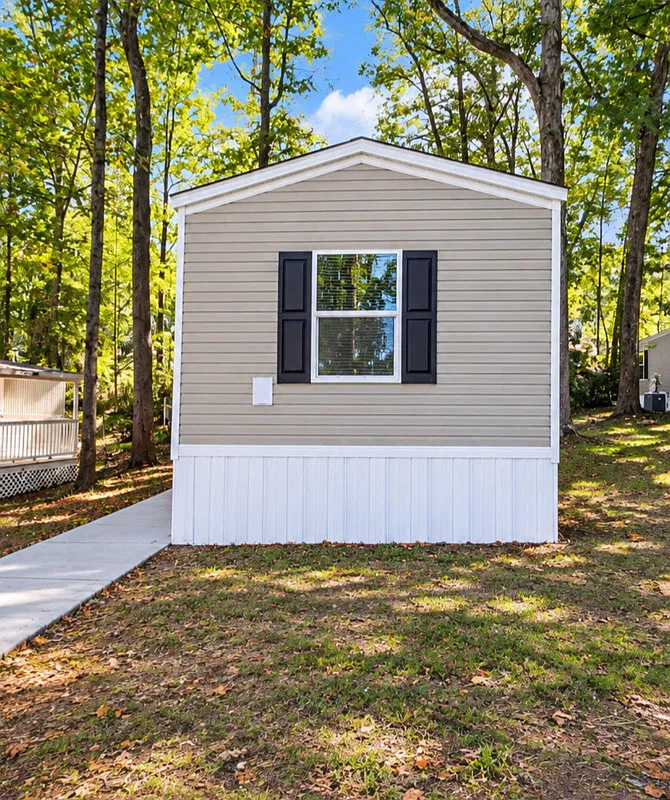 3 bed, 2.0 bath, 1000 sqft, $1,550 — Photo 1