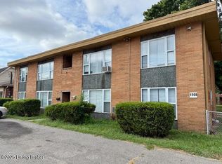 1908 Crums Ln, Louisville, KY 40216