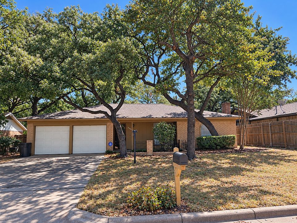 1st image of 2809 Bent Tree Ln