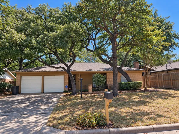 2809 Bent Tree Ln, Arlington, TX 76016