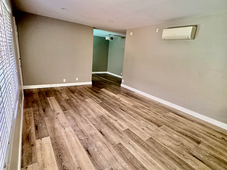 5427 Carlton Way #3 — Photo 15