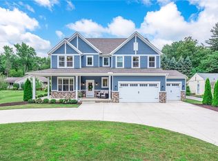 29185 Lake Rd, Bay Village, OH 44140