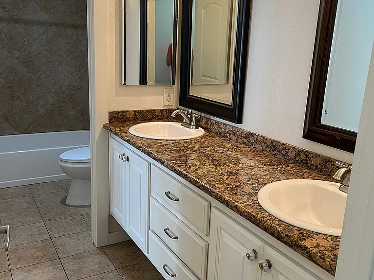 422 N Marengo Ave #3 — Photo 15