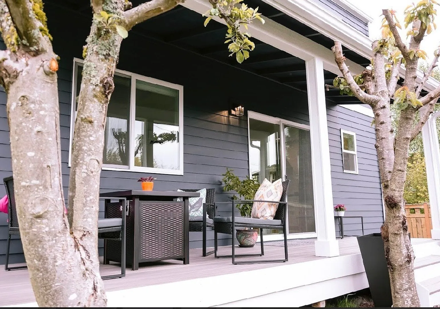Ballard ADU, 2bd/1ba, Private, Newer Construction — Photo 1