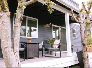 7538B Mary Ave NW, Seattle, WA 98117