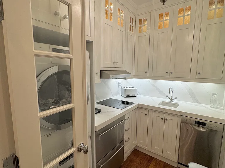 354 Beacon St #3 — Photo 17
