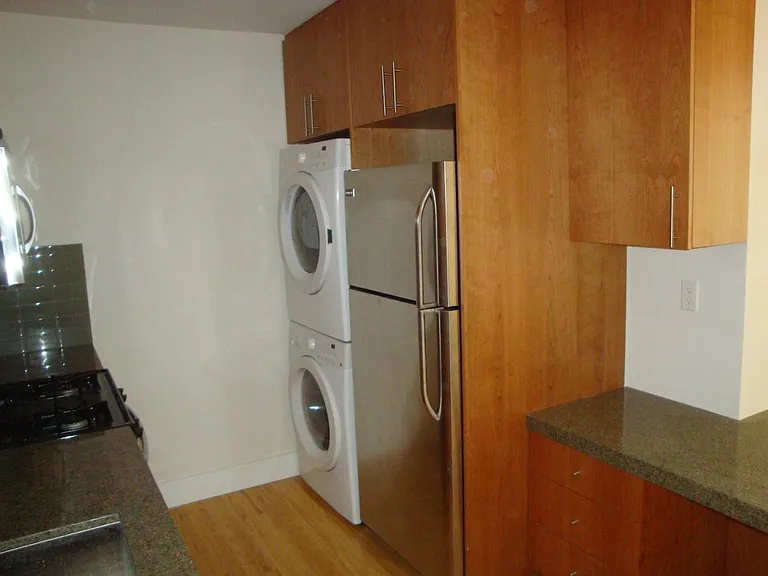 4515 McConnell Ave — Photo 5