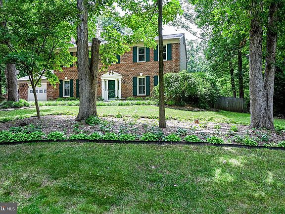 3rd image of 12127 Holly Knoll Cir